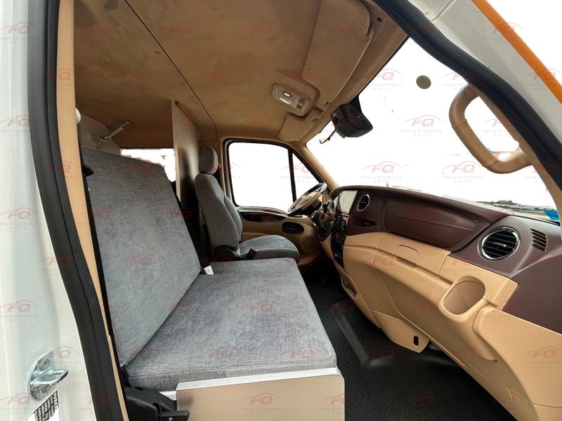 4x4 Off-road Camper Vehicle