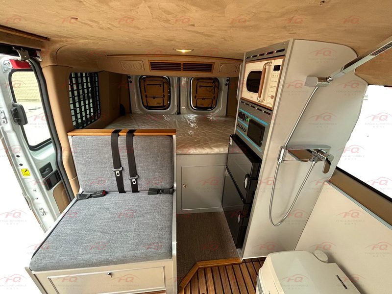 4x4 Off-road Camper Vehicle