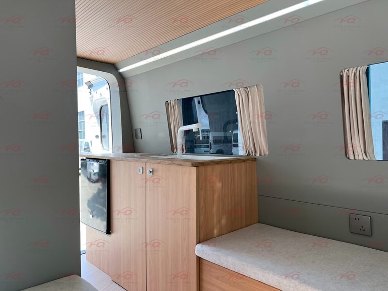 Sinotruk HOWO Vanguard Camper Van