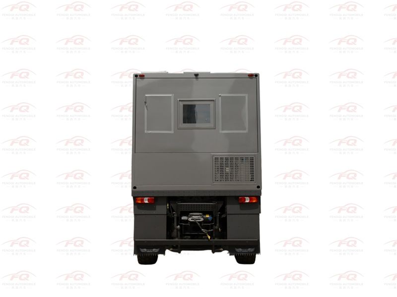 Mercedes-Benz Arocs 2036E6 4×4 Expedition Truck