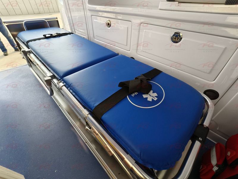 IVECO Juxing Light Diesel Ambulance