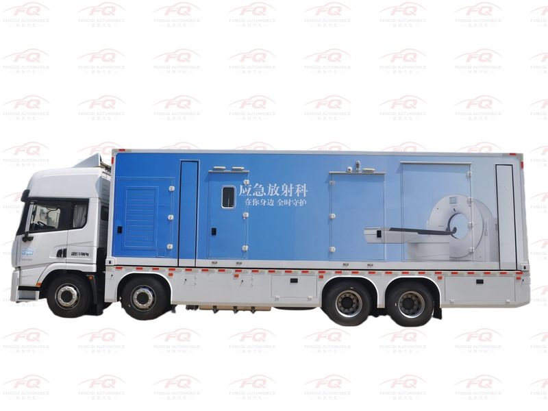 SHACMAN 8×4 Mobile Medical Laboratory Truck