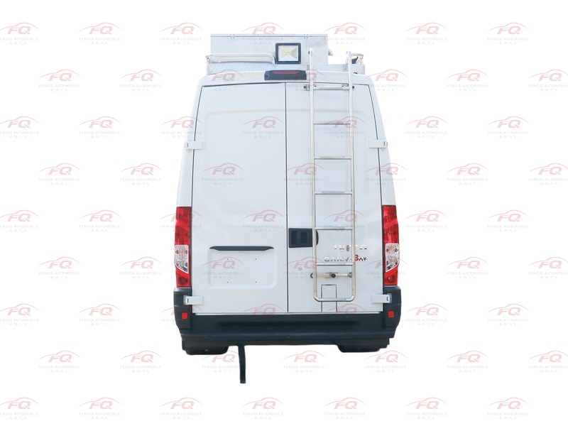 IVECO Daily 33 Fahrzeug zur umfassenden Luftqualitätsüberwachung