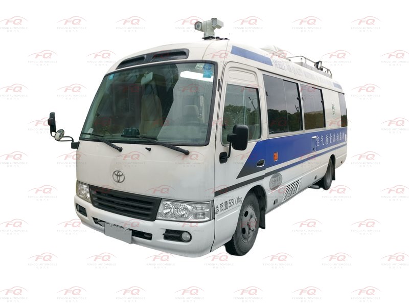 Toyota Coaster Comprehensive Air Quality Detection Vehicle