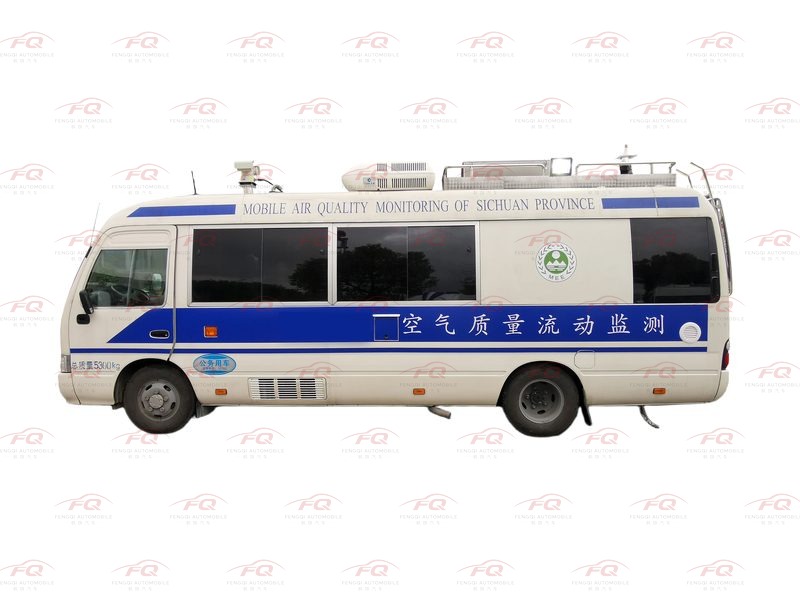 Toyota Coaster Comprehensive Air Quality Detection Vehicle