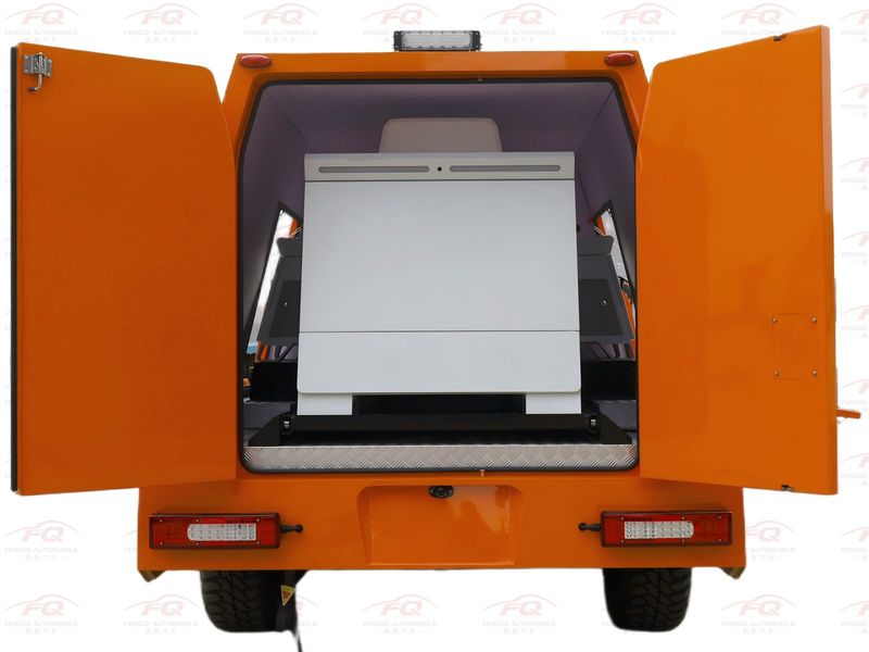 Dongfeng Mengshi M20 Off-Road UAV Command Vehicle
