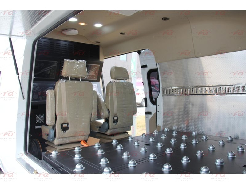 JMC Ford Transit V348 UAV-Kommandofahrzeug