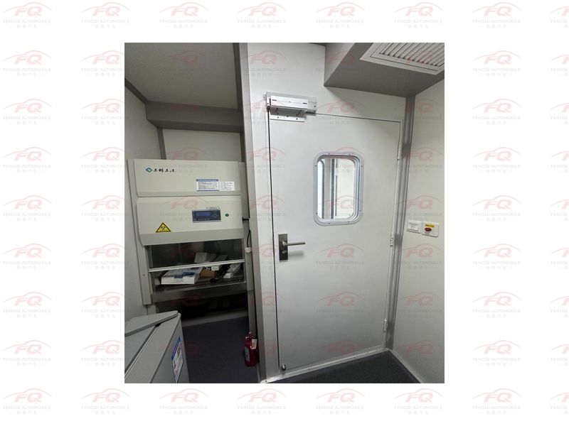 SHACMAN Delong 8x4 Mobile Industrial CT Inspection Shelter